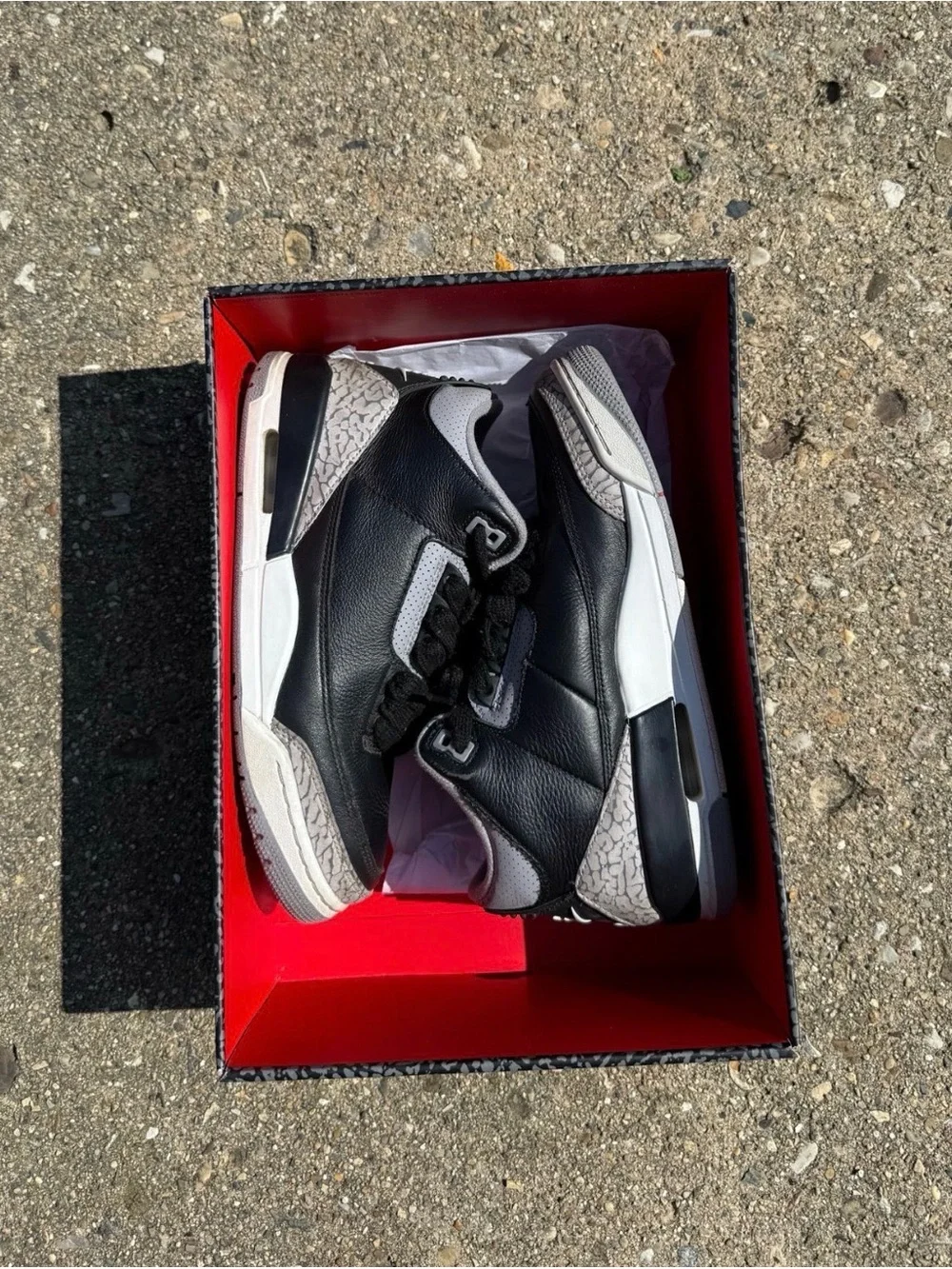 Jordan Retro 3 Black cements 2024